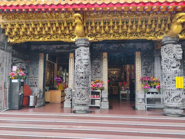 Alishan Shouzhen Temple 4