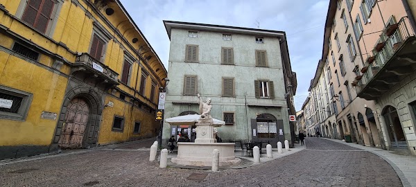 Via Pignolo 4