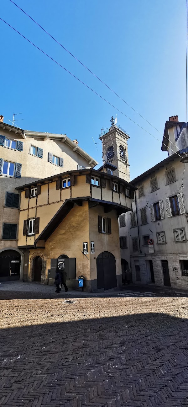 Via Pignolo 3