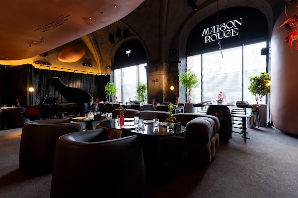 Maison Rouge