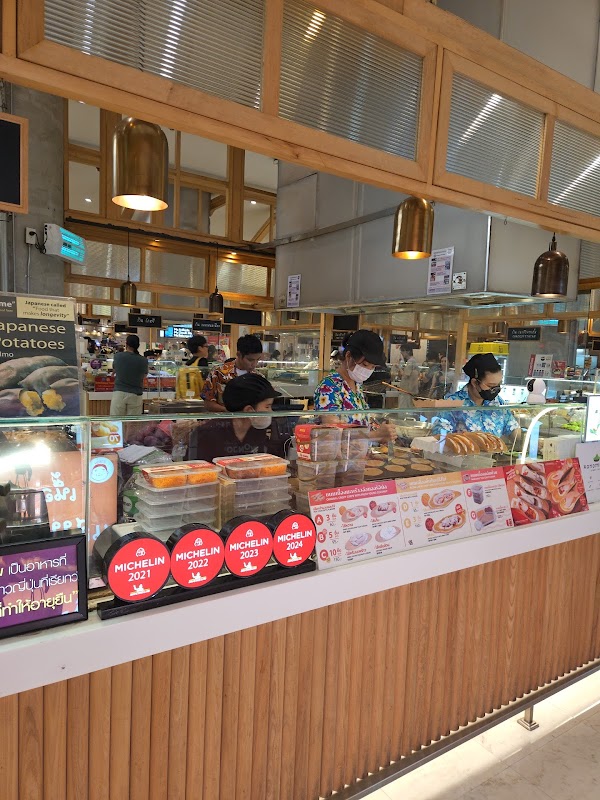 ขนมเบื้องหวานผึ้งน้อย สาขาเอ็มควอเทียร์ Little bee - Thai Crispy Crepe