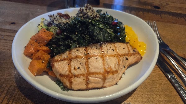 Oswego Grill - Beaverton 4