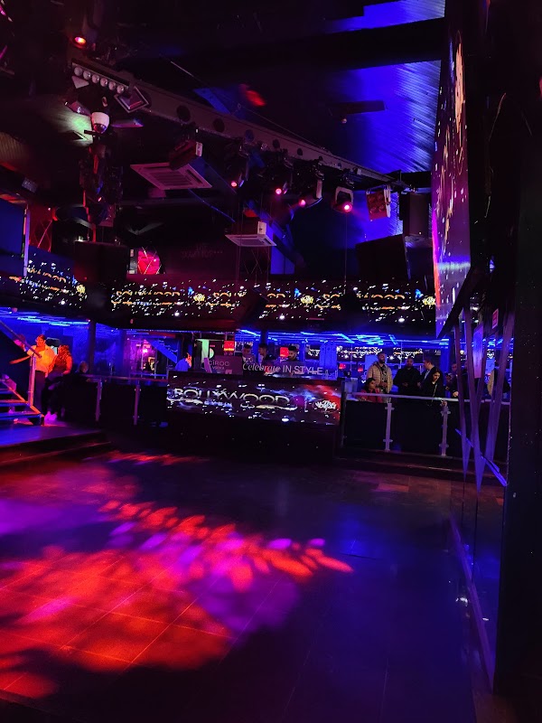 Dock's Club 3