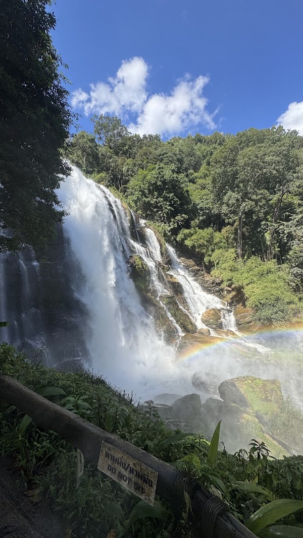 Pha Dok Siew Waterfall
