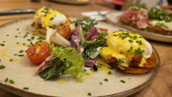 Noor Brunch | Specialty Coffee & Matcha 4