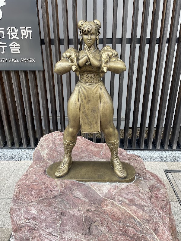 Chun-Li Statue 5
