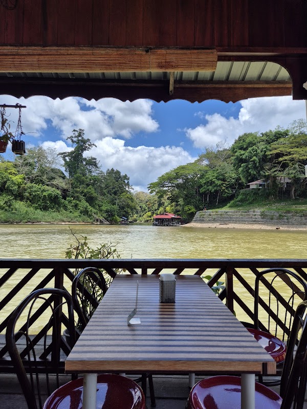 Family Restaurant Taman Negara