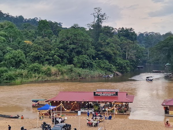 Family Restaurant Taman Negara 4