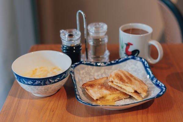 Tina’s Cafe 5