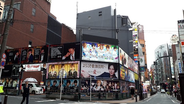 Kabukichō Ichiban-gai Street 5
