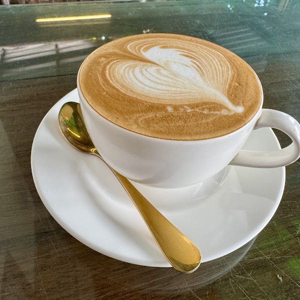 Come On Cafe & Restaurant 2