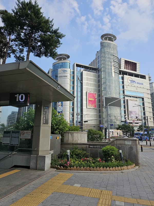 Dongdaemun History & Culture Park Station Exit 10 4