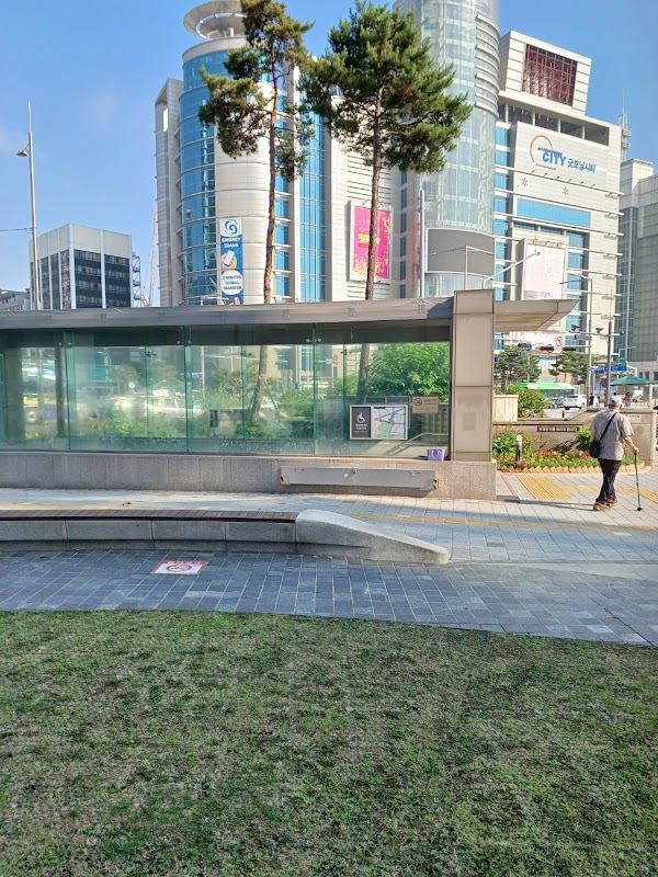Dongdaemun History & Culture Park Station Exit 10 2