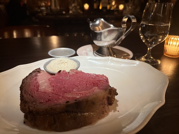4 Charles Prime Rib 3
