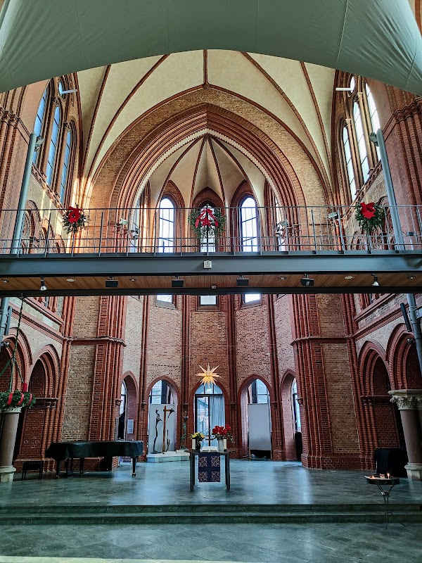 Heilig-Kreuz-Kirche Berlin-Kreuzberg 4