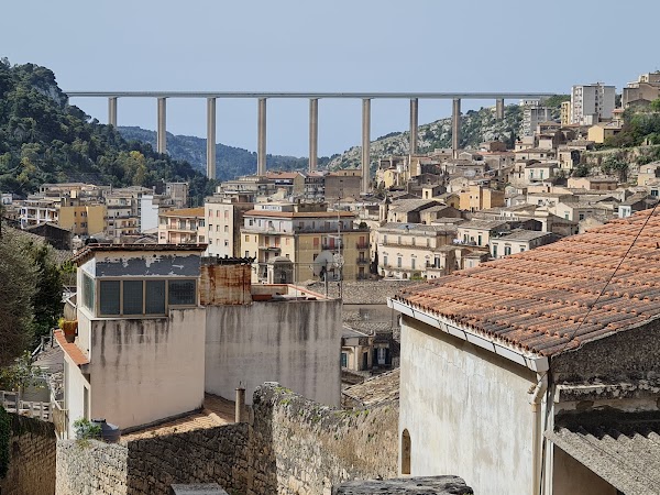 Modica 3