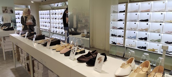 Chaakan Shoes 2
