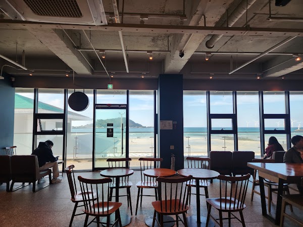 Starbucks 3