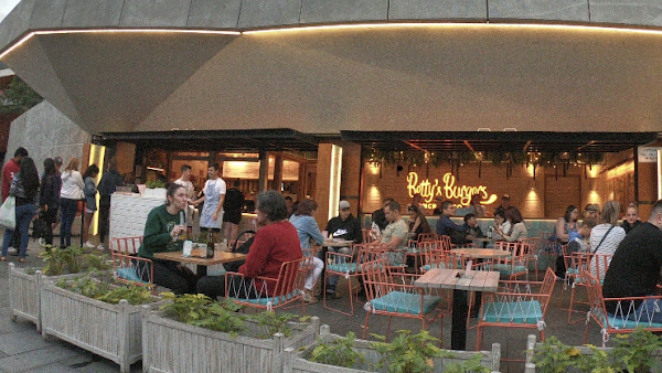 Betty's Burgers