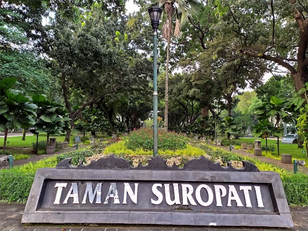 Suropati Park 1