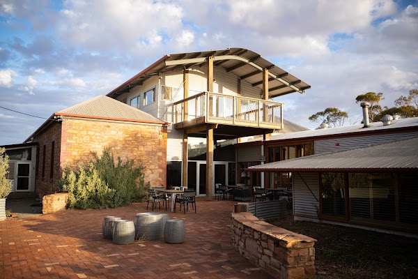 Prairie Hotel & Outback Lodge