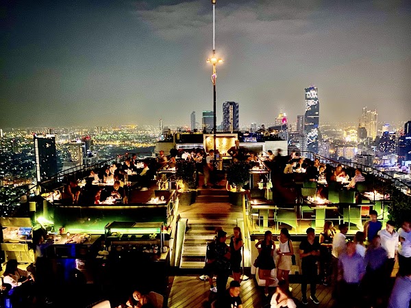 Moon Bar 2