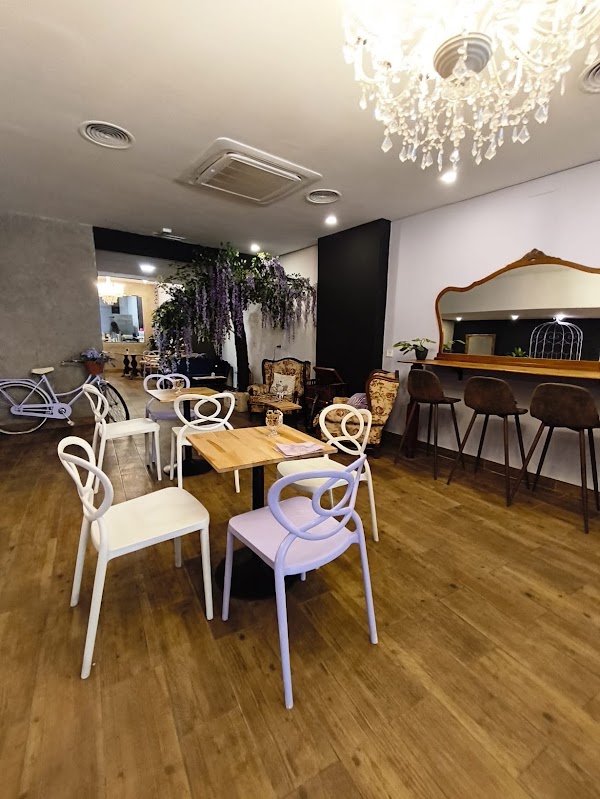 Lyere | Pastelería, Cafetería & Brunch