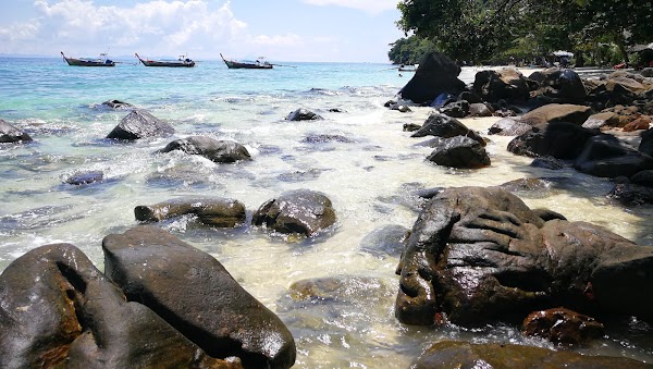 Phak Nam Bay