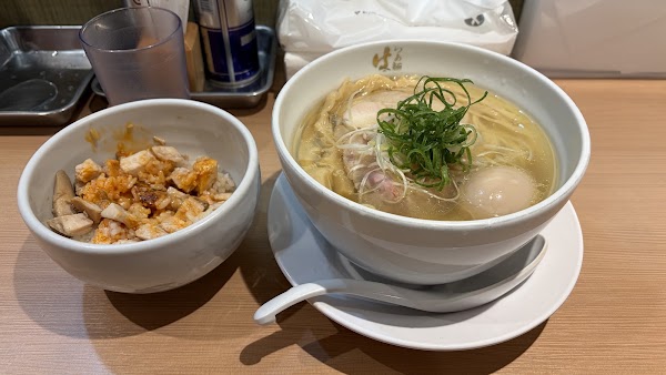 Ramen Hayashida Shinjuku Shop 5