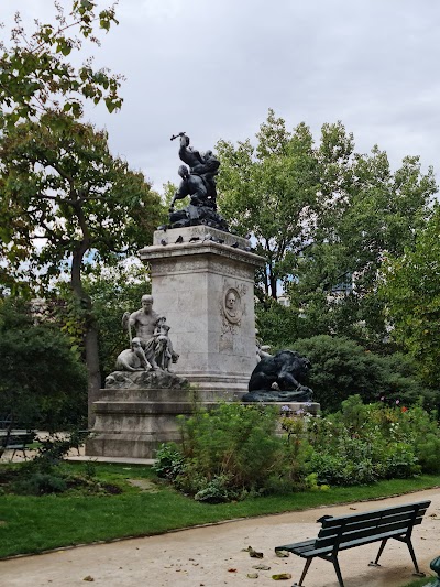 Square Barye
