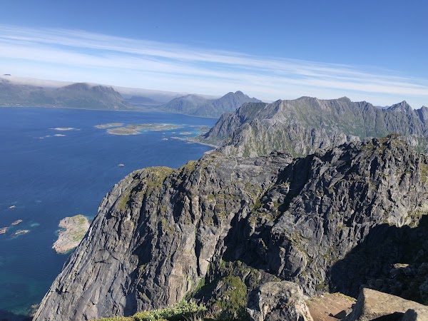 Festvågtind 2