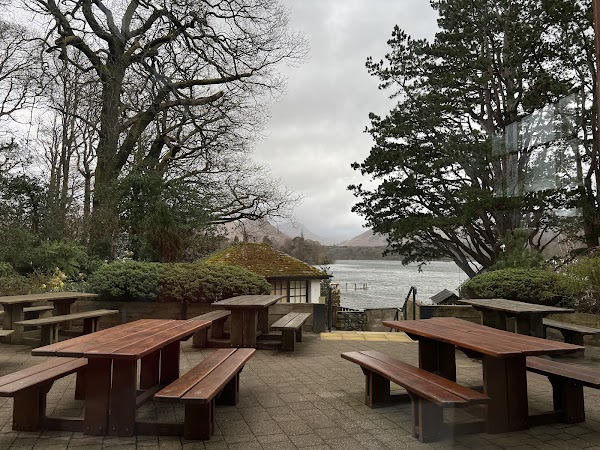 Lakeside Cafe Restaurant 1