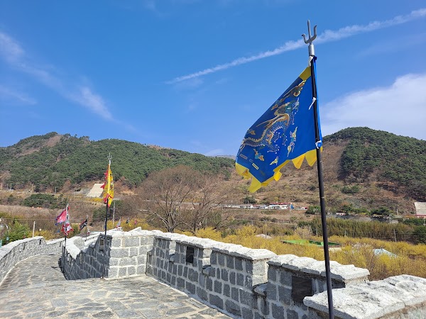 산수유 시목지 2