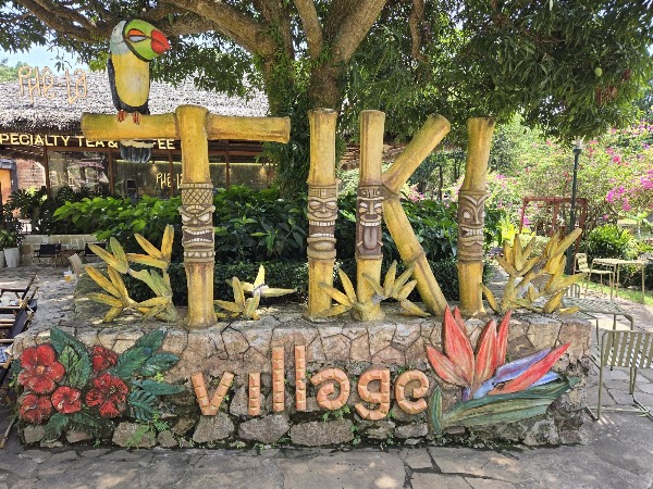 Exotica Park 1