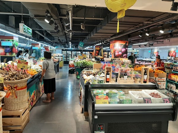 Ong Ang Walking Street 2
