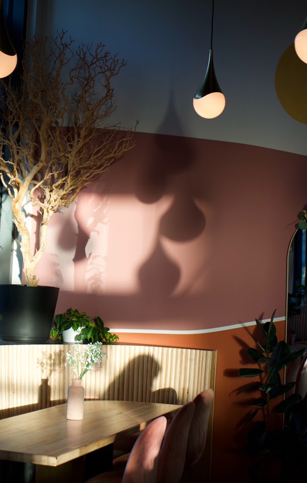 Aruma Cafe 1