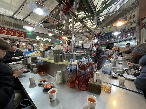 Itaewon Market 6