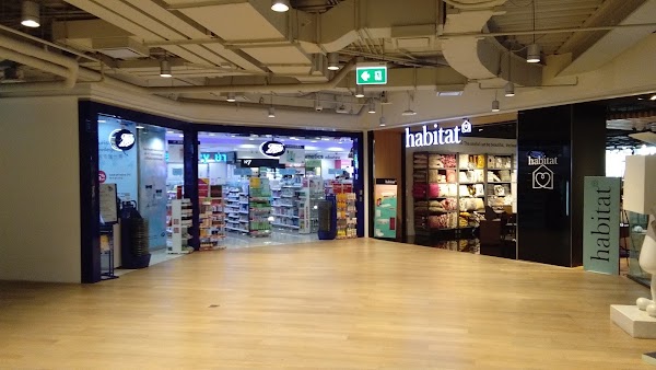 Boots Central World 3