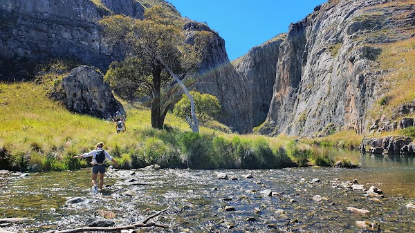 Clarke Gorge Walk