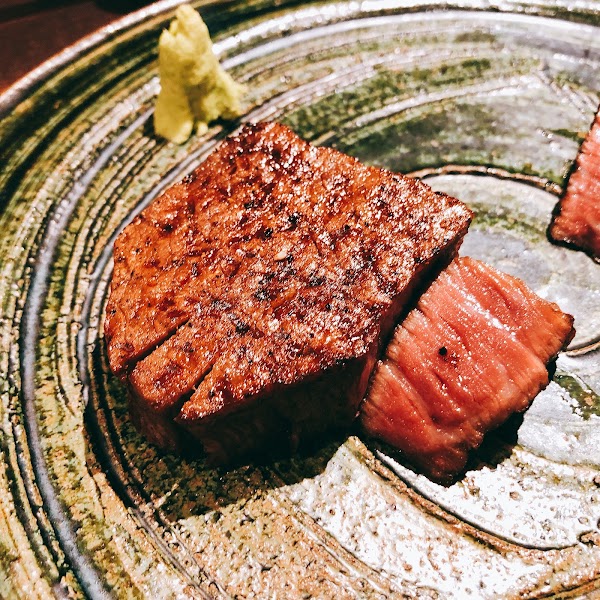 Akasaka Raimon 1