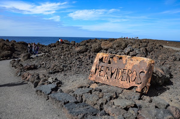 Los Hervideros 2