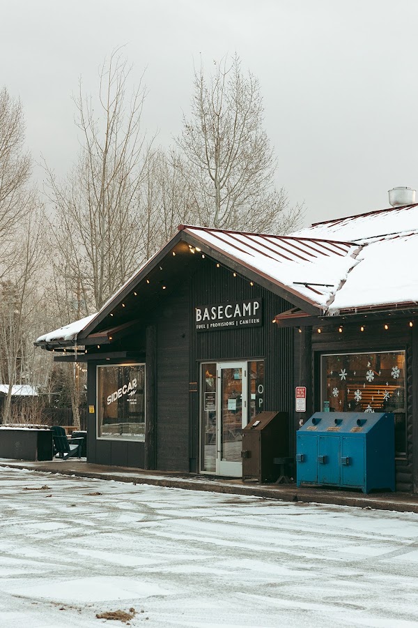 Basecamp Gourmet Grocery & Liquor