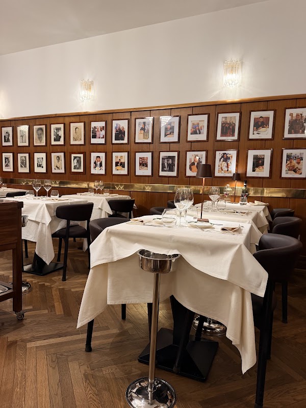 Alfredo alla Scrofa Restaurant 5