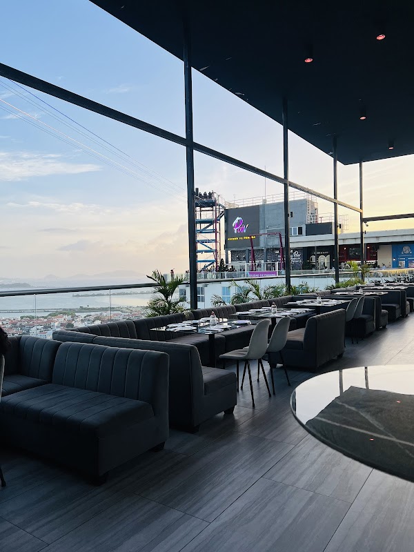 Cielo Rooftop Bar 1