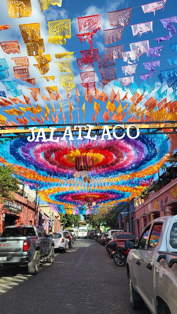 Arco de letras JALATLACO