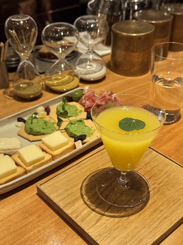 MIXOLOGY SALON 4