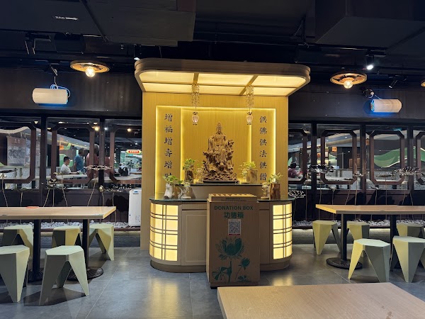 Lian Xin Vegetarian Food Court 5