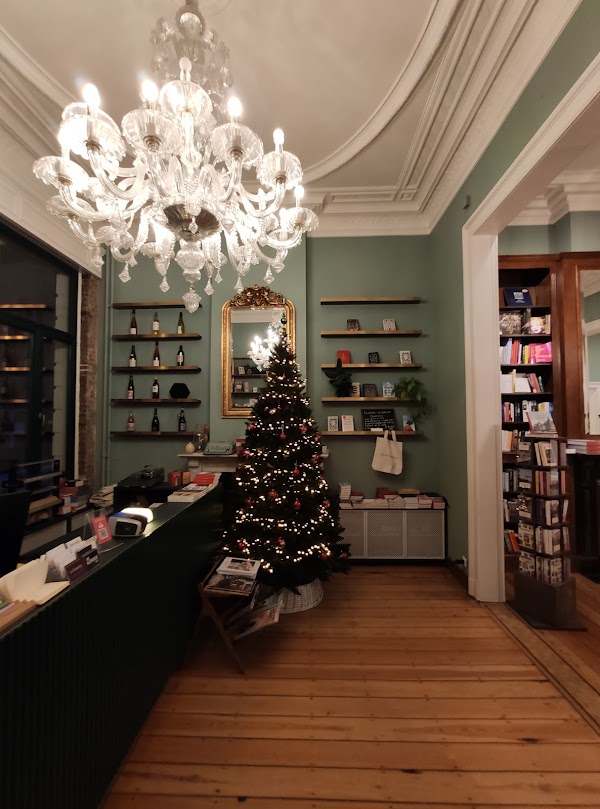 Luddites Books & Wine 3