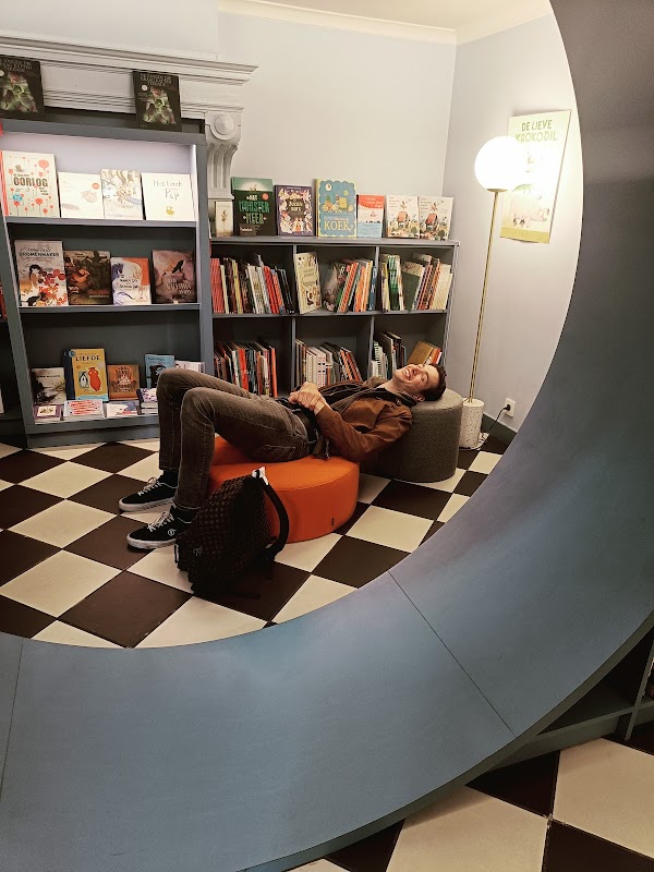 Luddites Books & Wine 2