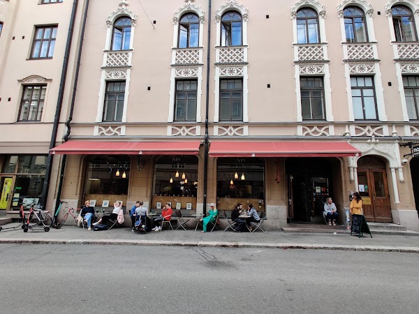 Café Bar No 9